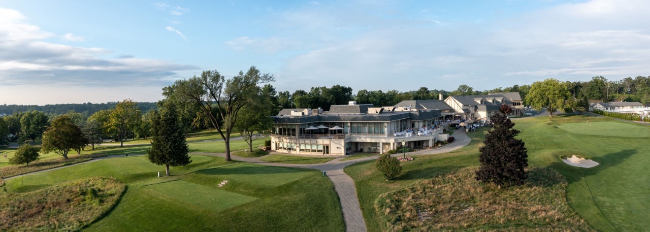 Crestmont Country Club